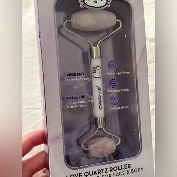 The Creme Shop Hello Kitty Face and Body Quartz Roller - Picture 7 of 7
